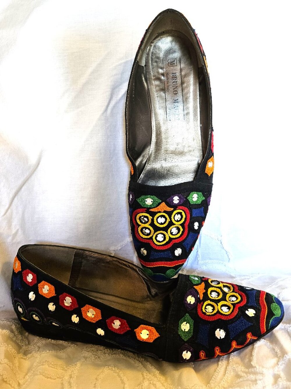 Bruno Magli Vintage Embroidered Art-To-Wear Flats Size 9B